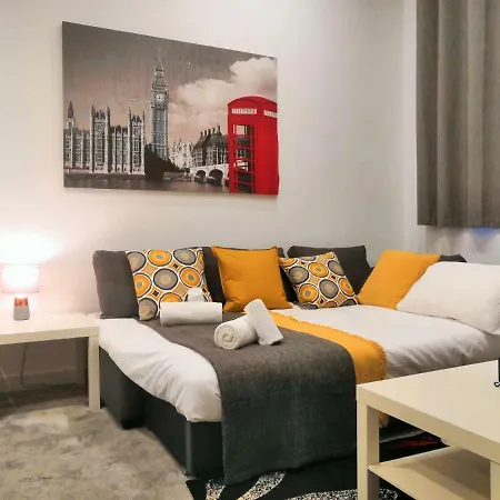 Horse Fair In Centre By Hf Group Apartment *