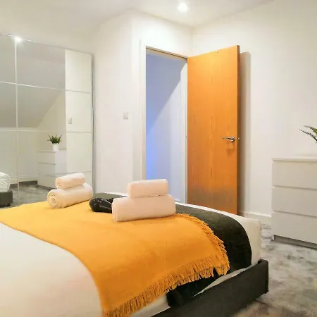 Horse Fair In Centre By Hf Group Apartment *